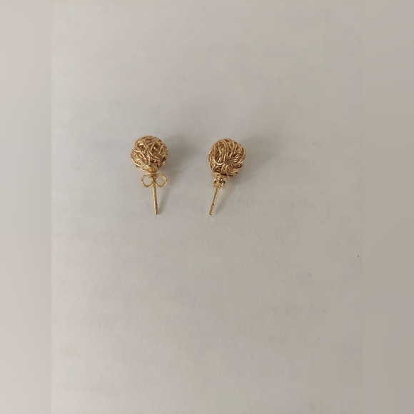 Lishi 18K Gold Plated Woven Love Knot Stud 10mm Women's Earrings - Picture 1 of 5